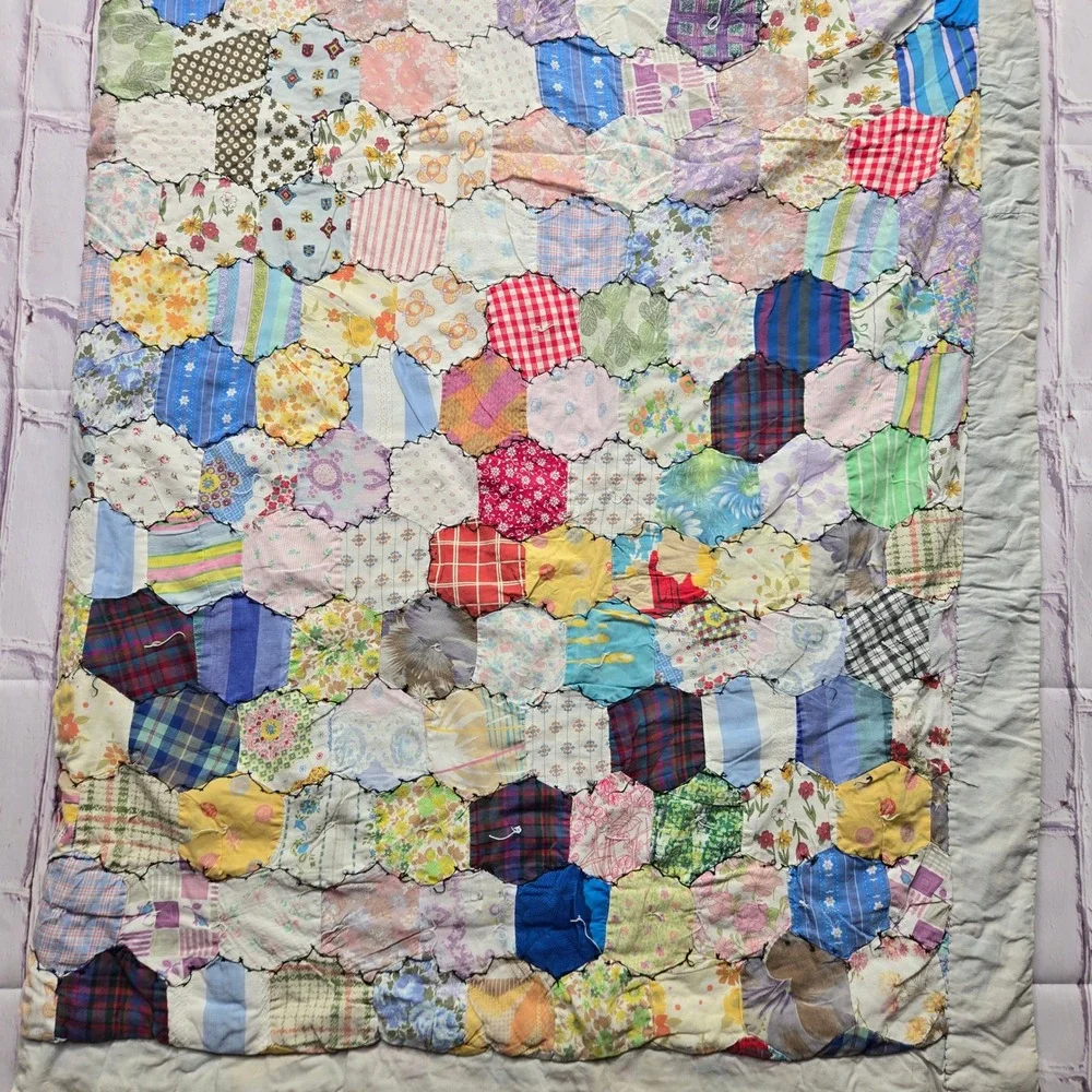 VTG Handmade Hexagon Grandmother Flower Garden Patchwork Antique Quilt 72x70